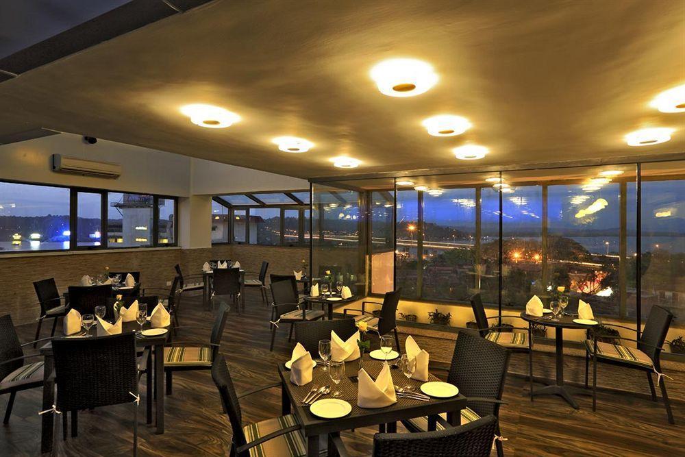 Country Inn Panjim Goa باناجي المظهر الخارجي الصورة