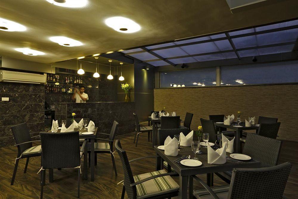 Country Inn Panjim Goa باناجي المظهر الخارجي الصورة